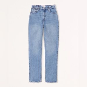 {Abercrombie & Fitch} Curve Love Ultra High Rise 90s Straight Jeans